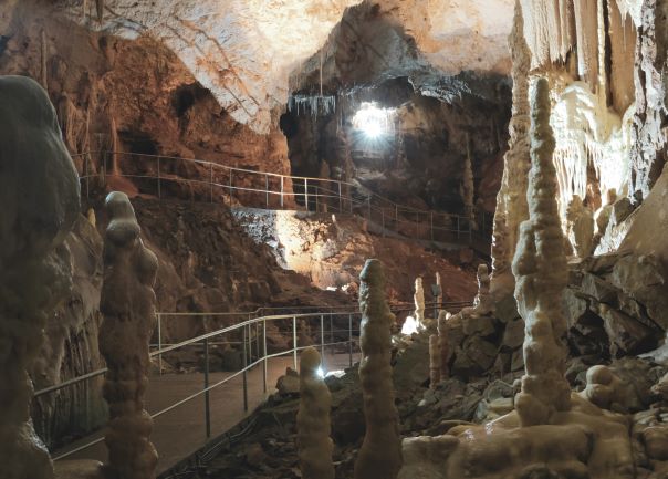 Pestera Ursilor, Chiscau, Bihor - excursie din Cabana KayLuna Matisesti