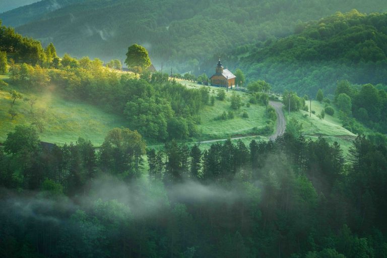 Transapuseana, drum panoramic in Apuseni, ideala pentru apus si fotografii
